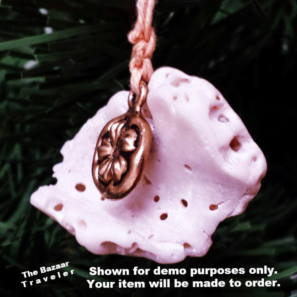 She Sells Sea Shell Ornaments On the Interwebs